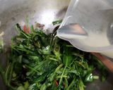 Foto langkah ke 3 dari resep Tumis Kangkung.