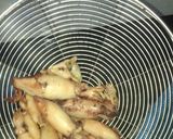 Foto langkah ke 1 dari resep Cumi asin cabe ijo saus tiram.