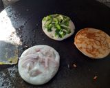 तिरंगा उत्तपम (tiranga uttapam recipe in marathi) रेसिपी स्टेप 6 फोटो