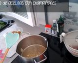 Foto del paso 5 de la receta Salteado tradicional de acelgas con champiñones al ajillo