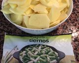 Foto del paso 2 de la receta Patatas a lo pobre con ajos tiernos