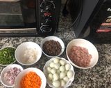 Hình bước làm 2 của món Bánh bao nhân thịt