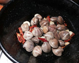 Foto del paso 10 de la receta: Jurel de cola rosada con manto de gambas y almejas