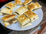 Hojaldres de carne y espinacas