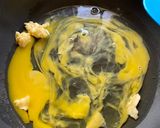 A picture of step 2 of Scrambled eggs.