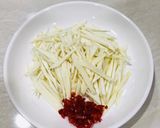 Foto langkah ke 2 dari resep Telur dadar 筊白筍,waterbamboo.