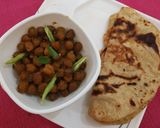 A picture of step 8 of Chana Paratha.