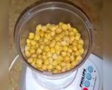 A picture of step 2 of Arabian hummas.