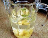A picture of step 4 of Pineapple Water.