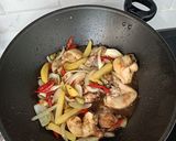 Foto langkah ke 4 dari resep Ayam Saus Tiram 🦪.