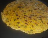 लाल माठाचे ठेपले (laal mathache theple recipe in marathi) रेसिपी स्टेप 10 फोटो 