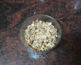 Foto del paso 7 de la receta: Ensalada de rúcula con queso frito, pera en almíbar y vinagreta de orégano