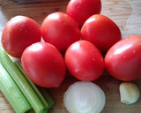 Foto del paso 4 de la receta: Pollo en salsa de tomate🌺