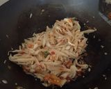 Foto langkah ke 4 dari resep Tumis jamur jontor.
