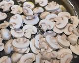 Creamy chicken mushrooms soup