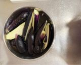 A picture of step 3 of Japanese Simmered Eggplant.