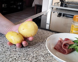 Foto del paso 2 de la receta: Croquetas de patata, espinacas y jamón serrano (con queso curado)