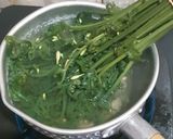 Foto langkah ke 3 dari resep Oseng Pakis & Bunga Pepaya.