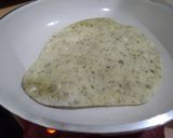 Foto langkah ke 5 dari resep Flat bread gampang & praktis, tanpa telur.