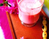 A picture of step 3 of Rose lassi.