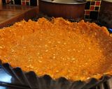 Foto del paso 1 de la receta: Tarta de acelga y choclo con masa de zanahoria