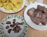 Foto del paso 1 de la receta: 224. Rape en all i pebre (principal paella)