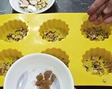 A picture of step 4 of Chocolate Nuts Bark.