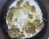 हलवा दुधी भोपळ्ाचा (dudhi bhoplyacha halwa recipe in marathi) रेसिपी स्टेप 3 फोटो 