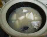 Gambar langkah 3 resipi Sup Ayam Sempoi.