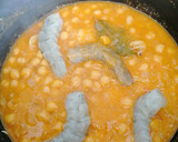 Foto del paso 11 de la receta: Garbanzos con sepia y langostinos