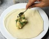 Foto langkah ke 4 dari resep Martabak Telur Mini.