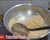 A picture of step 5 of Punjabi suji halwa.
