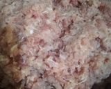 A picture of step 1 of Beef qeema samosa.