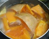 Foto del paso 1 de la receta: Sopa de calabacín con repollo y lentejas #cocinamos con verduras