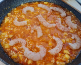 Foto del paso 4 de la receta: Arroz con pulpo y langostinos