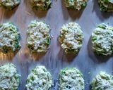 Foto langkah ke 4 dari resep Broccoli & Chesse Cookies.