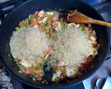 Foto del paso 9 de la receta: Arroz con roux de curry japonés, huevas y cocochas de calamar
