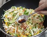 A picture of step 4 of Vegetables Fried Rice.