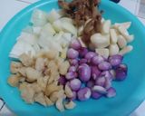 Foto langkah ke 1 dari resep "Bumbu Dasar Putih".