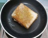 Foto langkah ke 4 dari resep Egg n Smoked Sandwich.