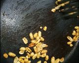 A picture of step 5 of Muskmelon Dabeli.