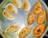 Foto del paso 8 de la receta: Empanadas tradicionales de carne picada a cuchillo (y masa casera)