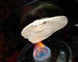 तंदूरी रोटी (Tandoori roti recipe in Hindi) रेसिपी चरण 3 फोटो