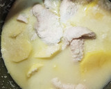 Foto del paso 5 de la receta: Pollo y patatas con roquefort