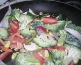 A picture of step 15 of White Sauce Pasta.