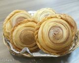 Foto langkah ke 8 dari resep Karipap pastel Manis isi Pisang Coklat, Super Renyah, Berlayer.