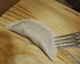 Foto del paso 5 de la receta: Empanadilla básica de atún