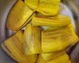 A picture of step 2 of Kadali bhaja.