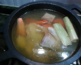 Foto del paso 3 de la receta: Sopa de caldo de gallina 