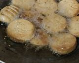 गेहूं आटे की मीठी मठरी (wheat flour sweet mathri recipe in Hindi) रेसिपी चरण 3 फोटो